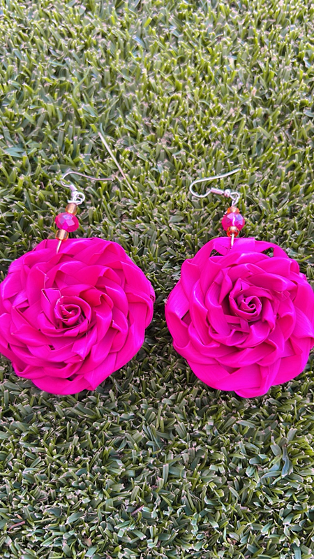 Aretes Rosas grandes / Large rose earrings