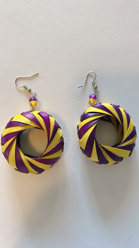 Aretes de palma círculos / Woven palm circle earrings