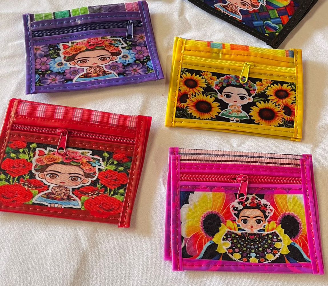 Carteras Muñeca