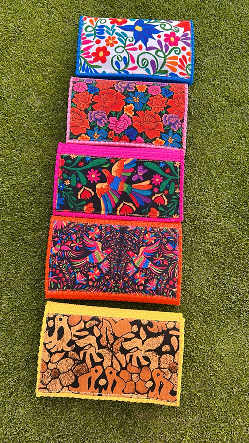 Carteras artesanales / Handcrafted wallets